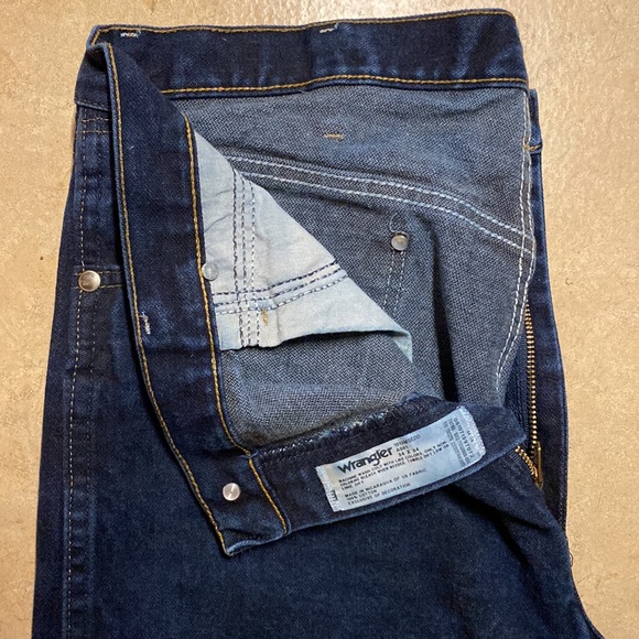 Wrangler Silver Edition Original Fit Jeans - Picture 2 of 3